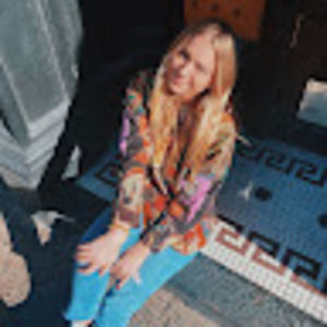 Meet your Posher, Sophia